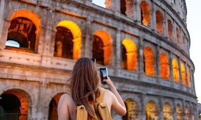 Create The Rome Tour in Private Golf Cart Choosing Each Stop