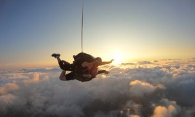 Skydive in Hawaii