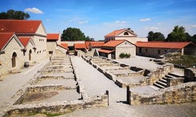 Vienna Exclusive Private Tour Carnuntum Schloss Hof and Hainburg