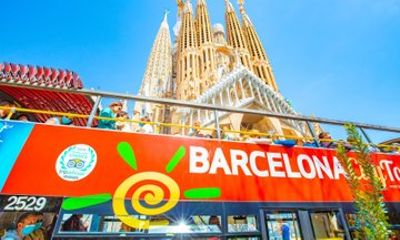 Barcelona Hop-On Hop-Off Bus with Aquarium Ticket