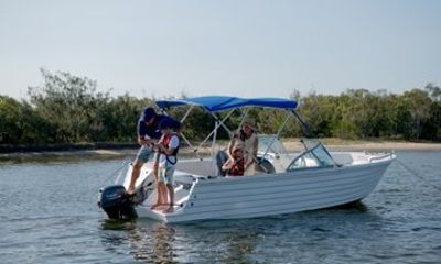 Noosa Supa Cruiser Boat Hire Explore at Your Own Pace