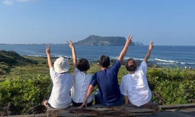 From Seogwipo and Jungmun Jeju UNESCO Seongsan and Haenyeo Show