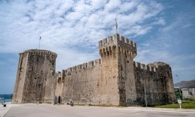 Private Split Klis Fortress and Trogir Tour