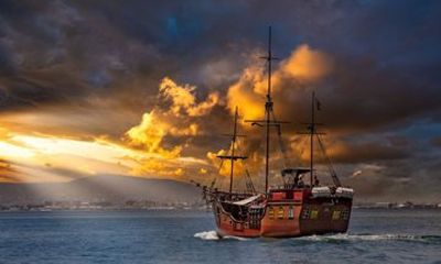 Jolly Roger Pirate Boat Sunset Cruise