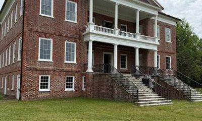 Private Drayton Hall Plantation Tour with Transportation