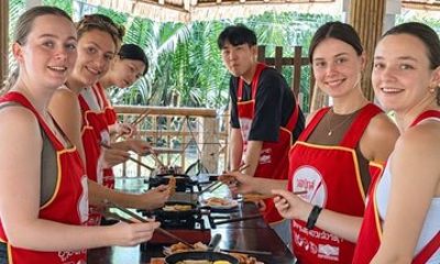 Local market, basket boat, crab fishing & cooking class