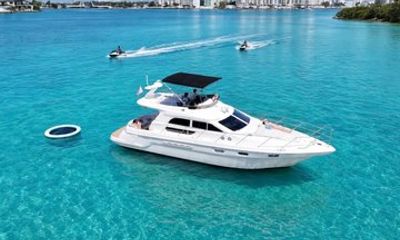 Private Yacht Rental in Miami with 2 Free Jetskis