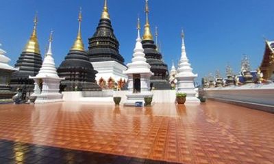 Private Wat Ban Den Dantewada and Chiang Mai Artisan Tour