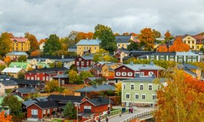 Helsinki to Porvoo Private Guided Day Car Trip