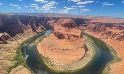 Antelope Canyon by Taadidiin Horseshoe Band Hike from Las Vegas