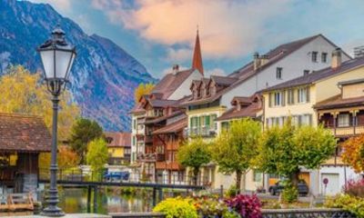 Private Tour of Oeschinensee Blausee and Interlaken