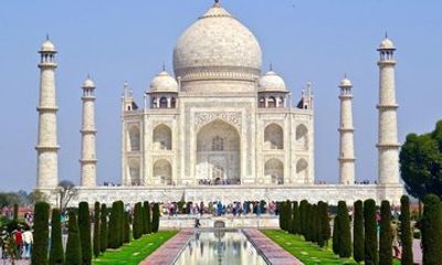 Agra Same Day Tour from Delhi with Taj Mahal Entry