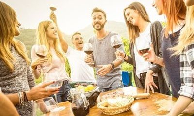 Niagara Wine Country Tour Tasting at 3 Estate Wineries