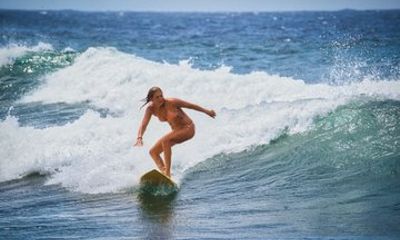 Surfing Curaçao
