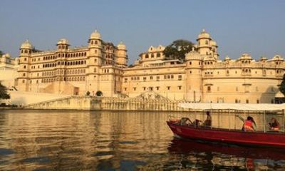 Private Full Day Udaipur City Tour with Hotel Pickup