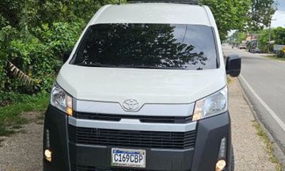 Private transport from Airport to El Remate Camino Real