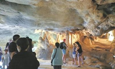 Klein Karoo Cave Experience