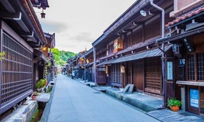 Takayama Walking Tour