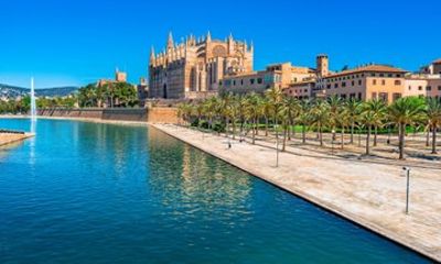 Private Palma Shore Tour: Old Town & Historic Highlights
