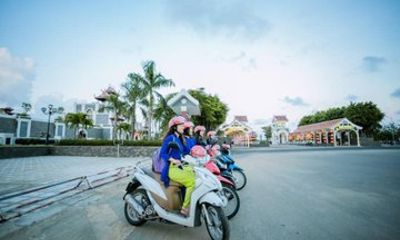 Da Nang Private Food and Sightseeing Tour by Motorbike