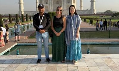 From Delhi Private Taj Mahal Sunrise Tour with Approved Guide
