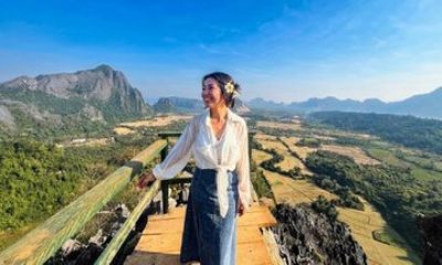 Vang Vieng Nam Xay Top View, Blue Lagoon and Cave Tour