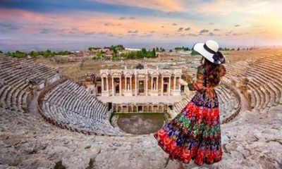 Pamukkale and Hierapolis Guided Day Tour with Lunch
