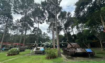 Ben Duoc Tunnels and Mekong Coconut Island Private Tour