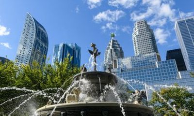 Toronto Old Town Private Guided Family Walking Tour