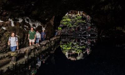Tour Lanzarote from south of Fuerteventura
