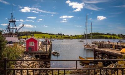 Private Halifax Shore Tour: Lunenburg, Mahone Bay & Aspatogan