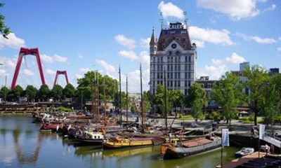 Hello Rotterdam: Private 2-Hour Intro City Walk with Local Guide