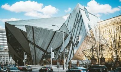 Museum and Avenue Road Toronto Walk