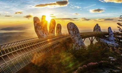 Ba Na Hills: Cable Car, Buffet, Free KraftBeer & Transfer