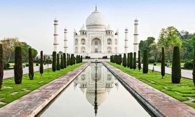 Private Taj Mahal Tour from Delhi by Car with Lunch