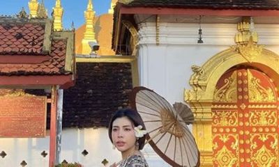 Laos Traditional Costume