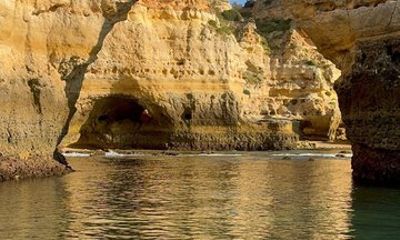 Boat trips in the Algarve explore the Portimão Coast