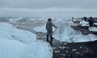 Jokulsarlon Glacier Lagoon and South Iceland Day Tour