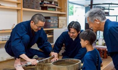 Japanese Sword Polishing Experience in Fukuoka