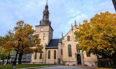 Oslo Old Town Churches Private Guided Walking Tour