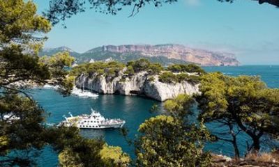 Cassis Calanques PrivateBoat Tour and Cap Canaille from Marseille