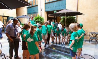 Historic New Orleans Collection Gallery Tour in French