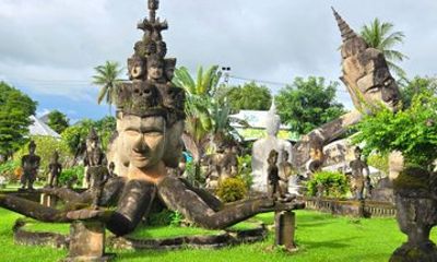 Private Vientiane City Highlights Tour Buddha Park and Temples
