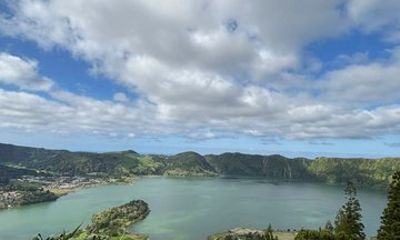 Private Tour Seven Cities, Lagoa do Fogo and Waterfall with Lunch