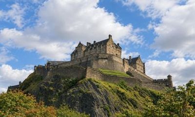 Castle Quest for the Stone of Destiny Audio Tour in Edinburgh