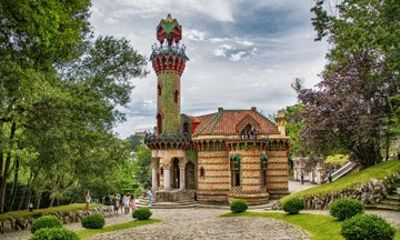 Private tour to Santillana del Mar and Llanes and Comillas