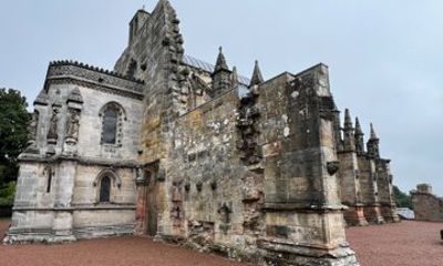 Edinburgh: Private Rosslyn Chapel, Stirling & Linlithgow Tour