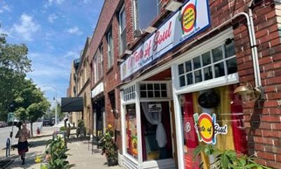 Elmwood District Food and Drink Tour in Buffalo
