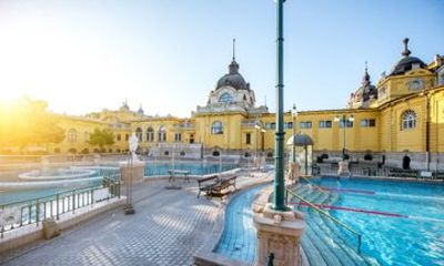 Budapest Széchenyi Thermal Baths Daily Tickets with Locker