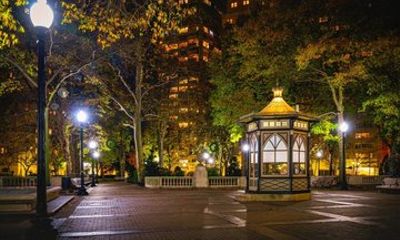 Philadelphia Haunted Old City Self Guided Ghost Tour Game